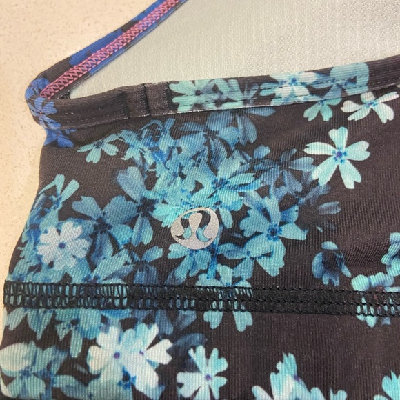 Black/Floral Lululemon Tank w/ built in bra - Picture 4 of 5